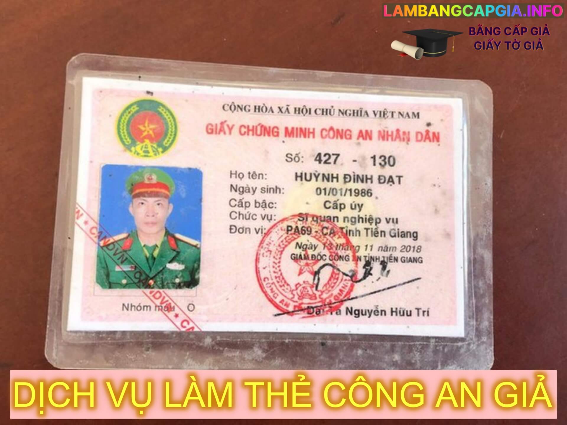 làm thẻ công an giả